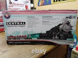 NIB Lionel 1923020 New York Central Flyer 0-8-0, O Gauge Ready To Run Train Set