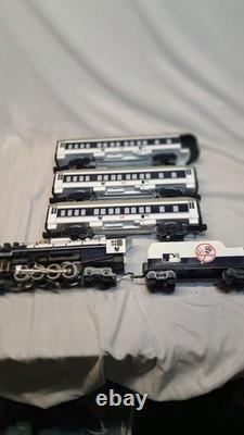 New York Yankees Lionel Train Set Ready To Run