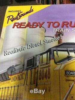 New ready to run lionel 6-30051 union pacific diesel freight train set