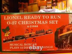O Scale- Lionel- Ready to Run Christmas Set New in Box (L9)