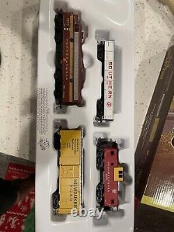 RARE limited Edition Menards Exclusive Bachmann Ready To Run Rail Splitter Set