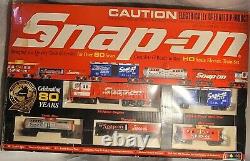 SNAP ON Complete & Ready to Run HO Scale Electric Train Set NOS FREE SHIP