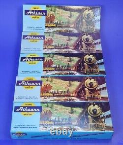 Set of 5 RTR Athearn HO Scale Dallas & Milwaukee Gunderson Container Cars 28XX