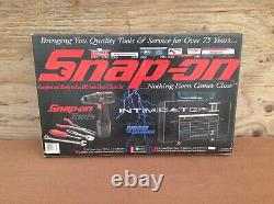 Snap-On Complete and Ready To Run HO Scale Electric Train Set