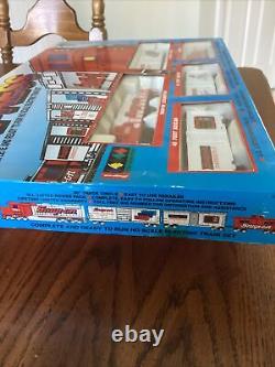 Snap-on Express complete and ready to run HO scale electric train set