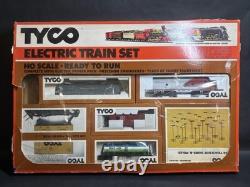 Tyco 1975 Vintage Electric Train Set HO Scale Ready To Run Complete Open Box