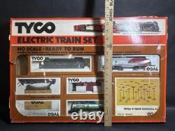 Tyco 1975 Vintage Electric Train Set HO Scale Ready To Run Complete Open Box