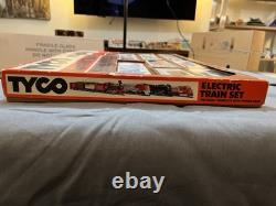 Tyco 1975 Vintage Electric Train Set HO Scale Ready To Run Complete Open Box