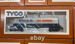 Tyco Electric Train Set HO Scale Ready to Run 4 Trains, Tracks, and Power Pack