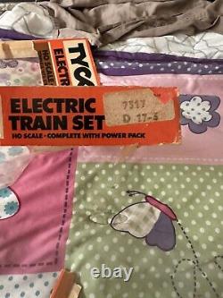 Tyco Electric Train Set HO Scale Ready to Run 4 Trains, Tracks, and Power Pack