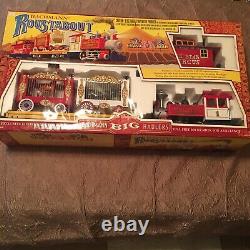 VINTAGE BACHMANN ROUSTABOUT Emmett Kelly Jr. Circus Train set 1/2 way opened