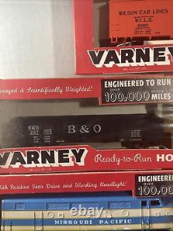 Varney Ready-to-Run HO locomotives train set lot