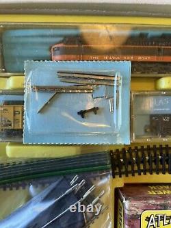 Vintage ATLAS N GAUGE Ready to Run TRAIN SET #23-564 Milwaukee LOCOMOTIVE Read