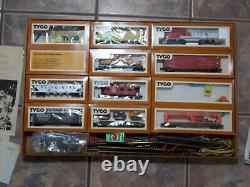 Vintage TYCO READY TO RUN Electric Train Set HO Scale In Box Model 7513 B