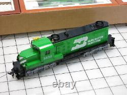 Vintage Tyco Electric Train Set 7311 HO Scale Burlington with Bridge Ready To Run