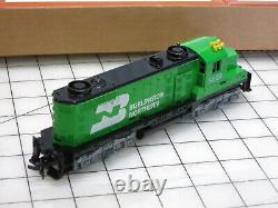 Vintage Tyco Electric Train Set 7311 HO Scale Burlington with Bridge Ready To Run