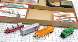 Vintage Tyco Electric Train Set 7311 HO Scale Burlington with Bridge Ready To Run