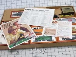 Vintage Tyco Electric Train Set 7311 HO Scale Burlington with Bridge Ready To Run
