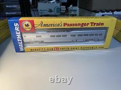 Walthers Ready-to-Run Santa Fe Super Chief 8-Car Set