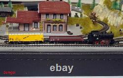 Z Scale Z Gauge Märklin/Noch 0403 Briefcase Layout with Train Set Ready To Run