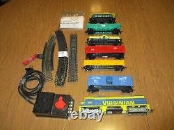 1 Excellent Ensemble de trains de marchandises Virginian à l'échelle H. O. de 6 voitures. Prêt à fonctionner