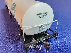 Athearn RTR Wagon-citerne de boue argileuse de 16 000 gallons J. M. Huber ensemble de 5 wagons