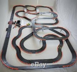 Énorme 66' Afx Tomy Super G-plus Géant Raceway Piste Emplacement Set Voiture, Prêt À Fonctionner