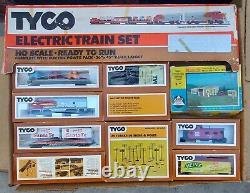 Ensemble de train électrique Tyco HO Scale prêt à rouler Diesel Freight Santa Fe Vintage