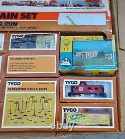 Ensemble de train électrique Tyco HO Scale prêt à rouler Diesel Freight Santa Fe Vintage