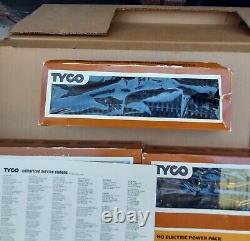 Ensemble de train électrique Tyco HO Scale prêt à rouler Diesel Freight Santa Fe Vintage