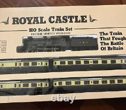 Ensemble de train électrique VTG Life-Like Royal Castle HO prêt à fonctionner - Bataille de Grande-Bretagne.