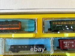 Ensemble de train prêt à l'emploi Vintage ATLAS N GAUGE #23-564 avec locomotive Milwaukee