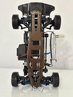 Kyosho V ONE R4 evo avec carrosserie NSX et kit d'éclairage PNP Presque prêt à rouler
