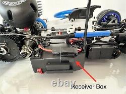 Kyosho V ONE R4 evo avec carrosserie NSX et kit d'éclairage PNP Presque prêt à rouler