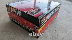 Lionel 7-11004 Ensemble de train NASCAR O-Gauge prêt à fonctionner en boîte neuve usée