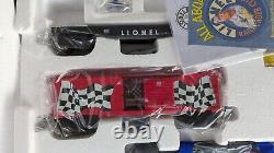 Lionel 7-11004 Ensemble de train NASCAR O-Gauge prêt à fonctionner en boîte neuve usée