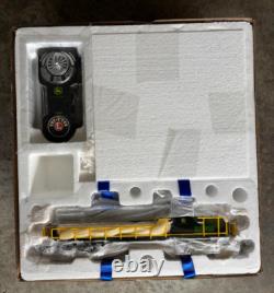 NIB ! JOHN DEERE Train Set Télécommandé Prêt à Rouler par LIONEL 40x60 Fastrack