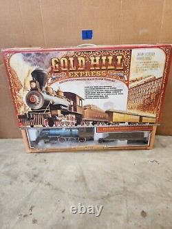 Nouveau Rare Vintage Bachmann Big Hauler Gold Hill Express Train Set G Scale Set 1 <br/>
 
<br/> (This is already in English, so there is no need to translate it into French.)