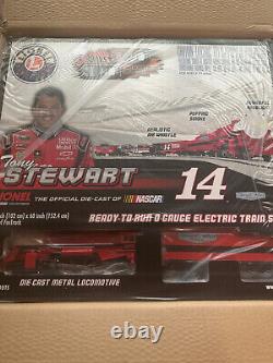 Nouveau dans la boîte Lionel T1428 Tony Stewart Nascar Rtr Train Set O Gauge