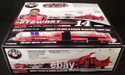 Nouveau dans sa boîte scellée 2012 Lionel T1428 Tony Stewart Nascar Rtr Train Set O Gauge