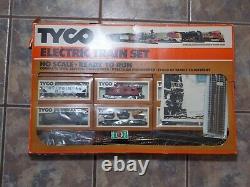 Vintage Tyco Ready To Run Electric Train Set Ho Échelle Dans La Boîte Modèle 7513 B